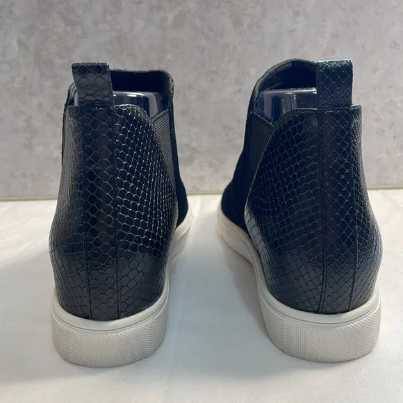 Steve Madden Zaci Wedge Sneaker Boot Black Suede Leather Faux Snakeskin Size 7M - Picture 4 of 13